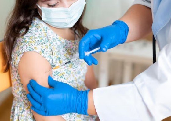 How Does Dr. Meghana Phadke Sultania Ensure Safe Vaccination for Children?