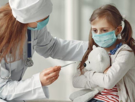 How Safe and Effective Is the Treatment for Childhood Infections at Dr. Meghana’s Clinic?