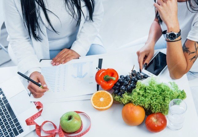 Who Can Benefit From Consulting Dr. Meghana Phadke Sultania for Nutrition Guidance?