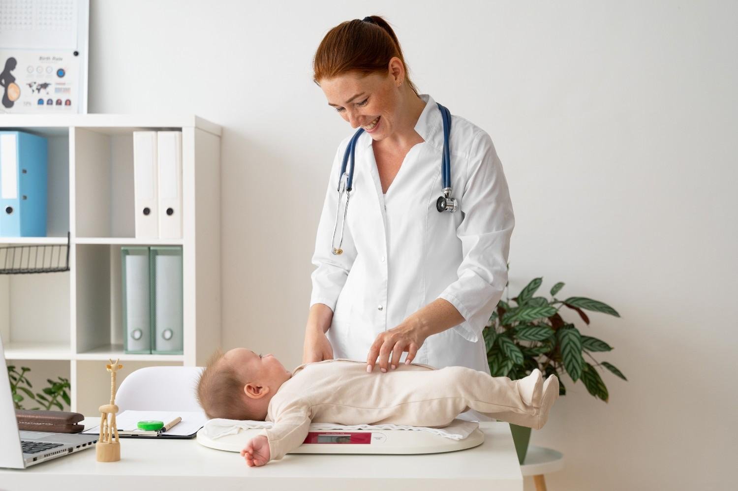 Why Is Regular Newborn Check-Up Important with the Best Pediatrician for Newborns in Faridabad?